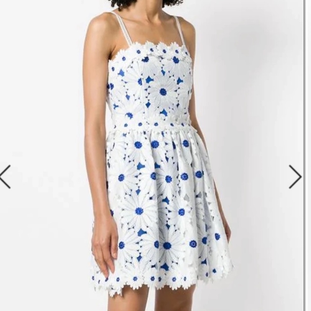 NWOT Alice + Olivia Floral White and Blue Dress Size 4